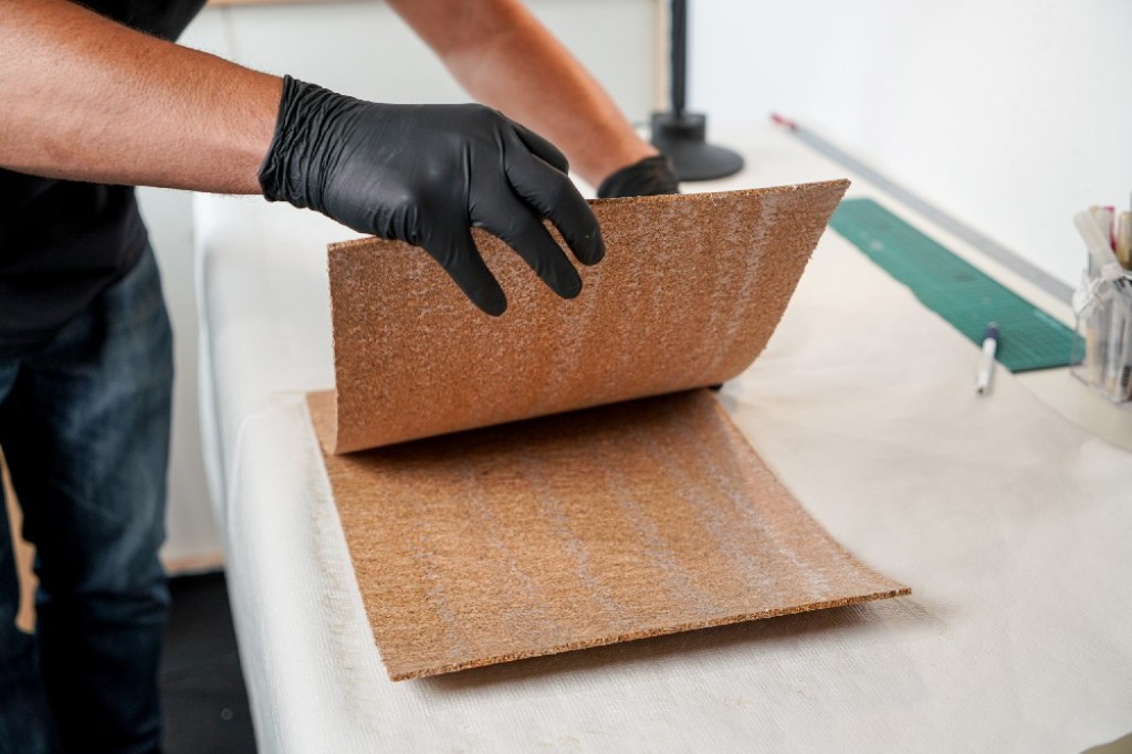 Obrázek: mtnproadhesivodecontacto6434