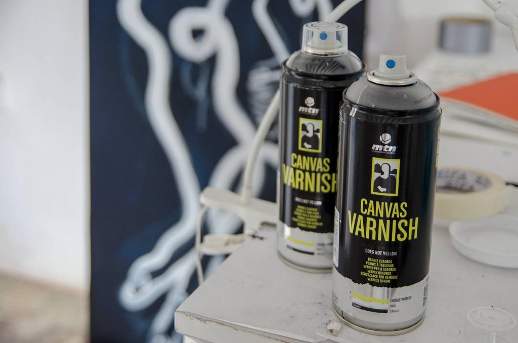 Obrázek: procanvasvarnish1-3221