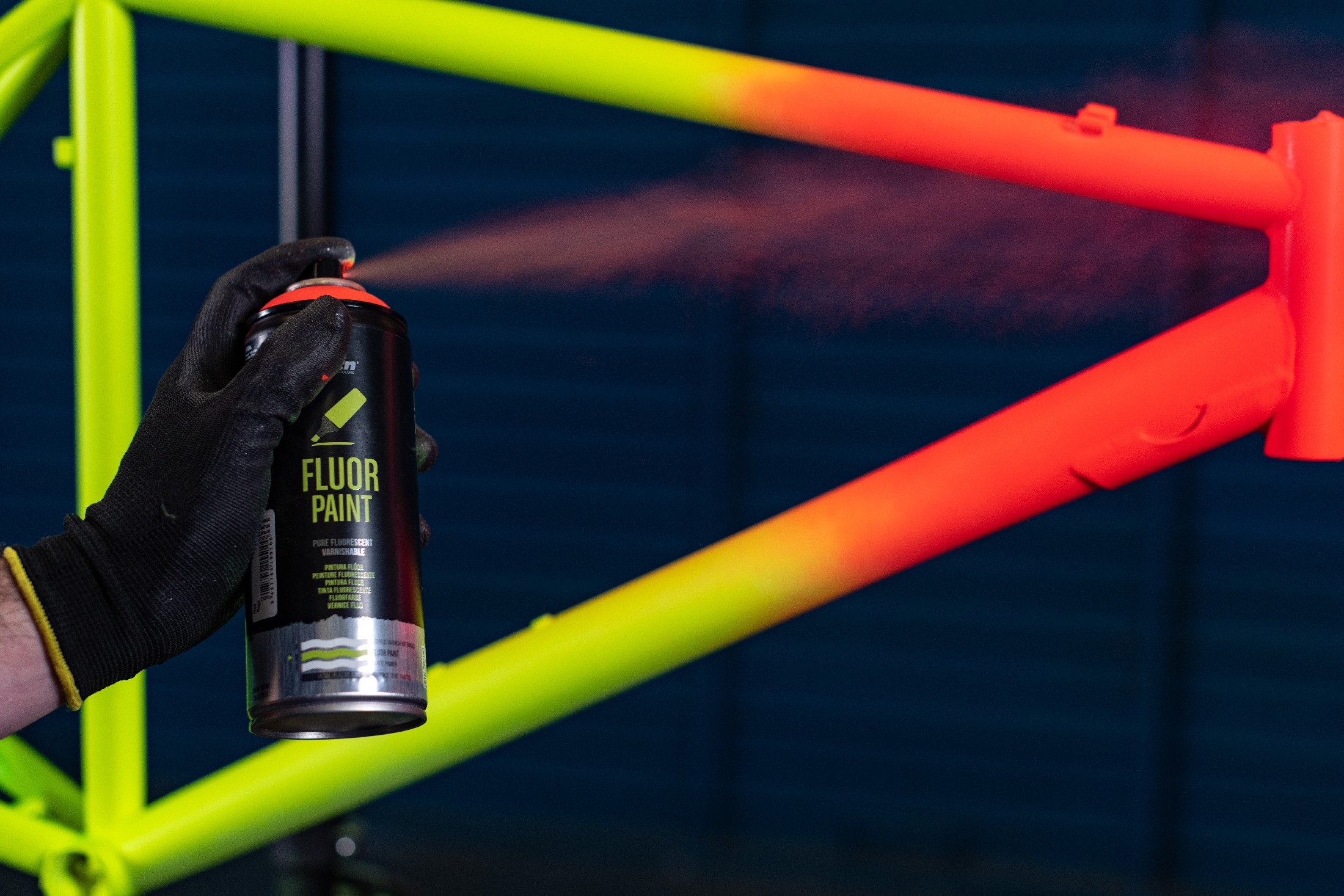 Obrázek: mtn-pro-fluor-paint-8039