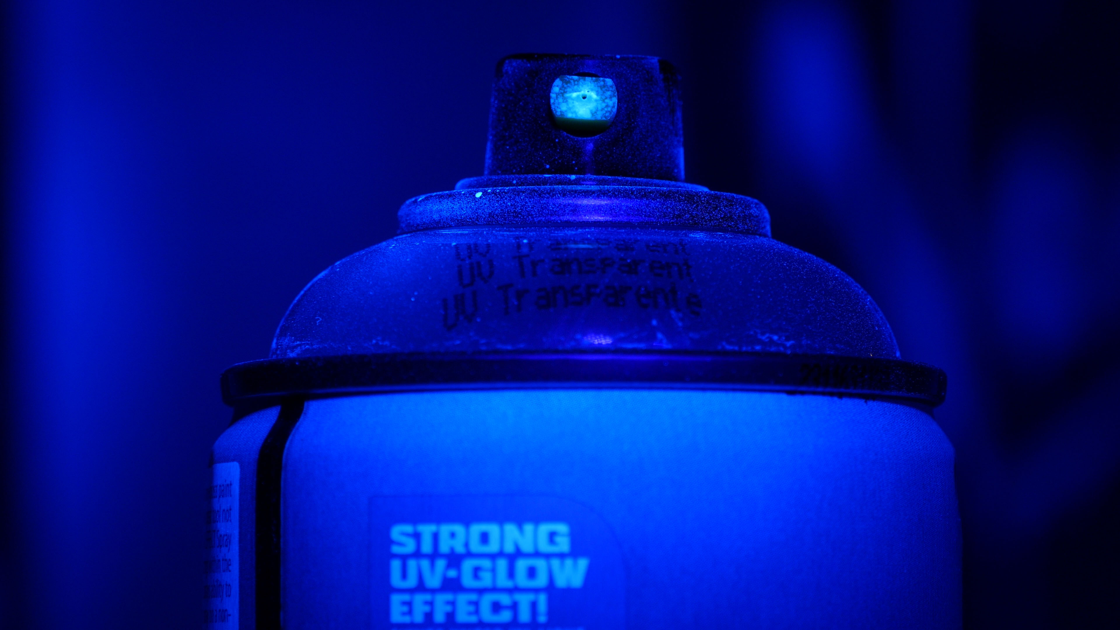 Obrázek: montanacans-uv-effect-17