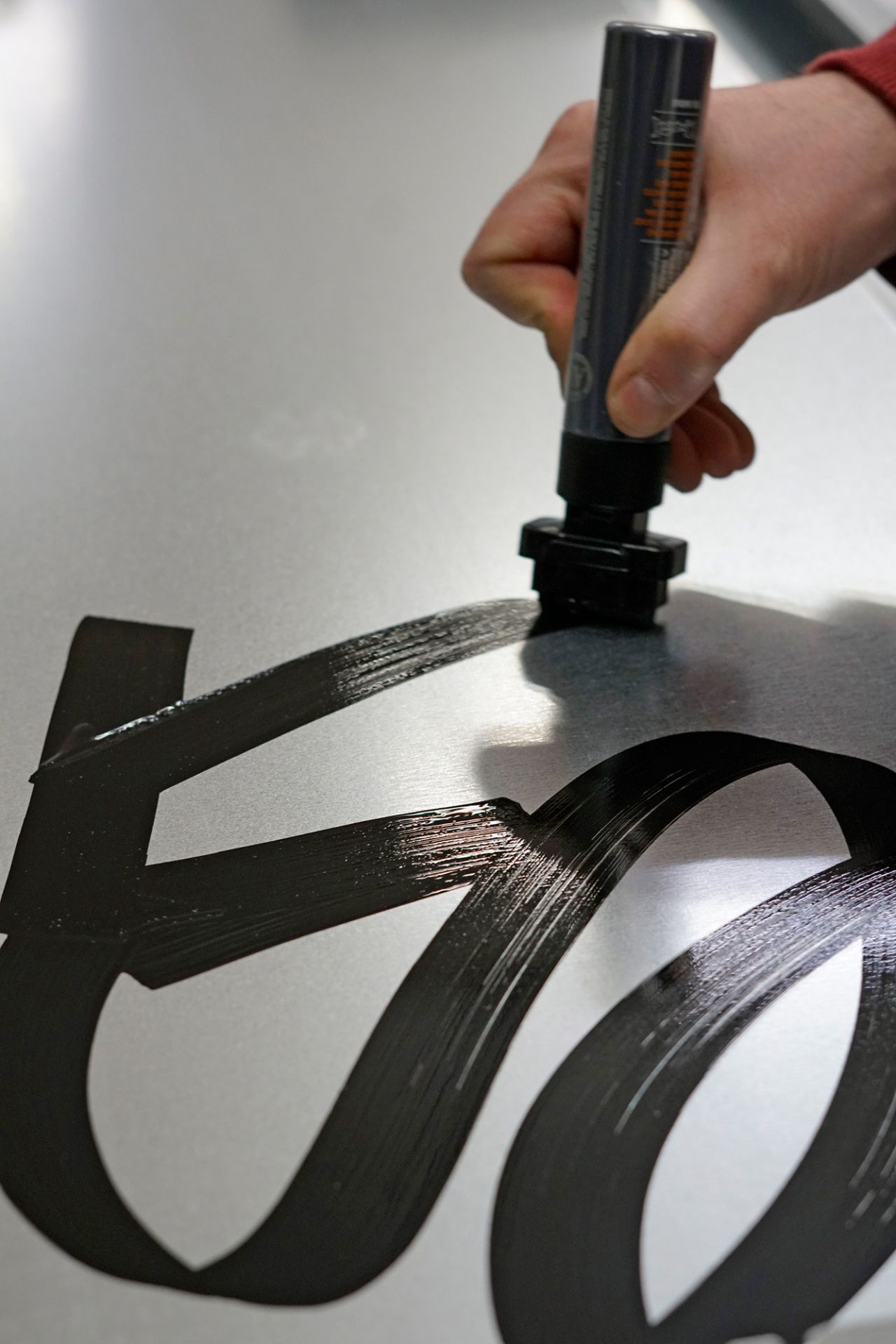 Obrázek: montana-acrylic-marker-broad-use-01-1920x1920