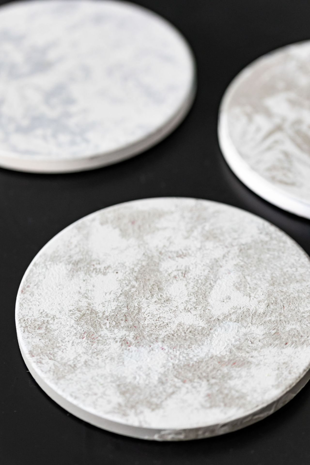 Obrázek: allspraypainted-montanacans-concrete-effect-coasters-57-1920x1920