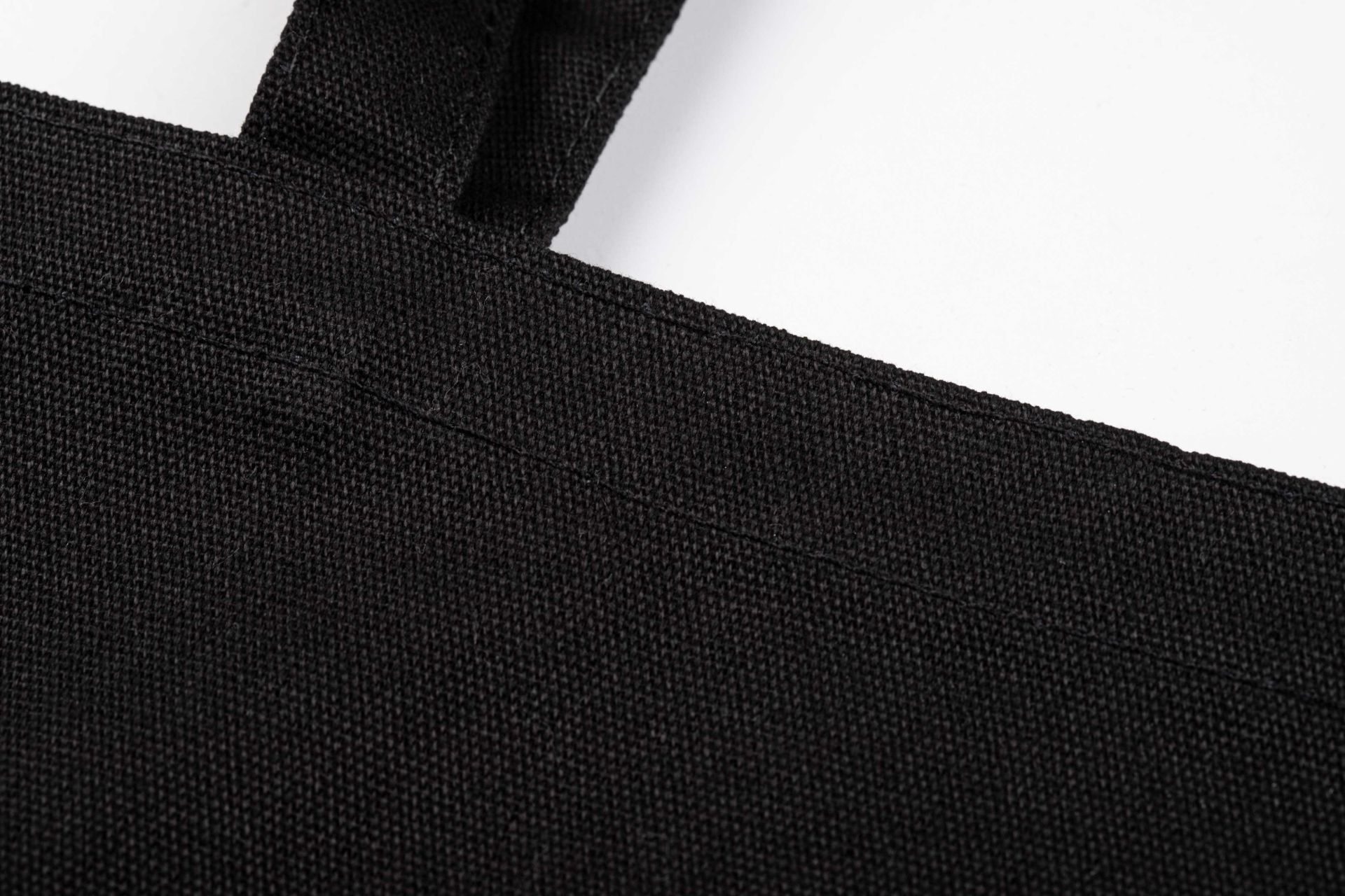 Obrázek: montana-cotton-bags-logoline-monochrome-7987-1920x1280